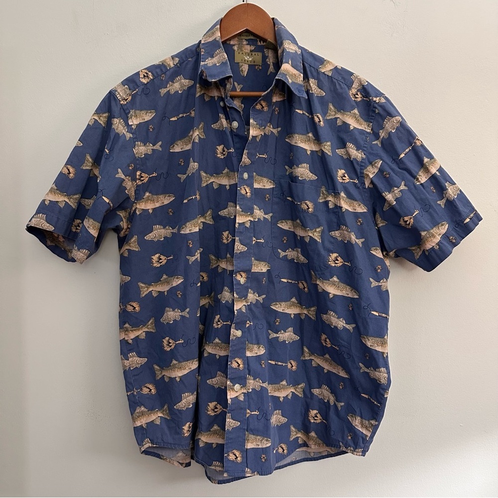 Natural Issue Fisherman‎ Fishing print short sleeve button down size large
